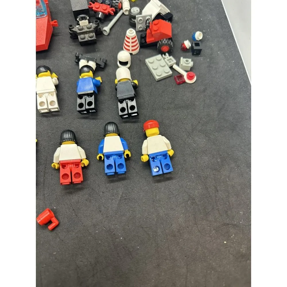 Vintage Lego‎ Minifigure Lot Space Town Late 80's Early 90's Misc Items